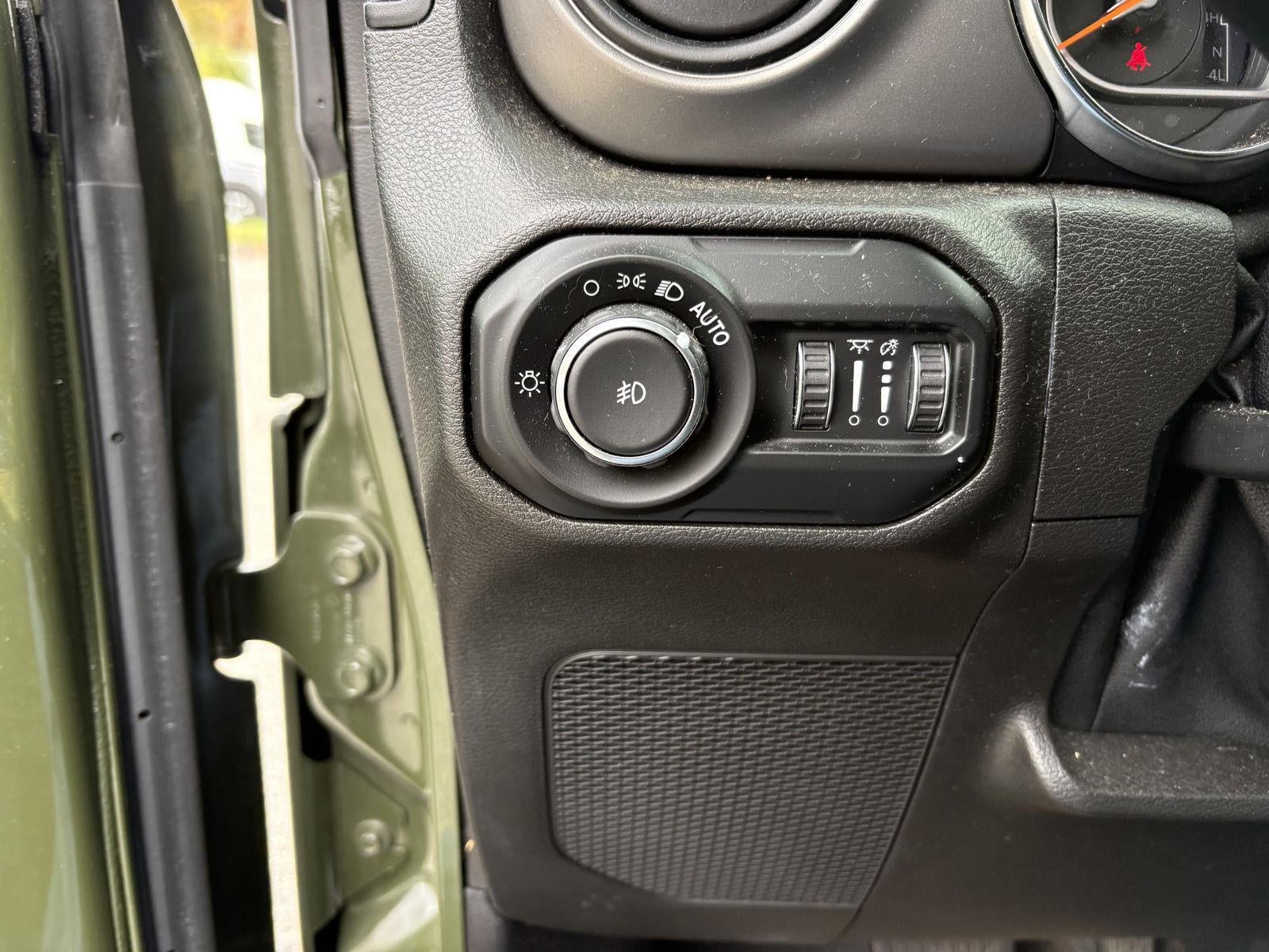 2021 Jeep Wrangler Willys