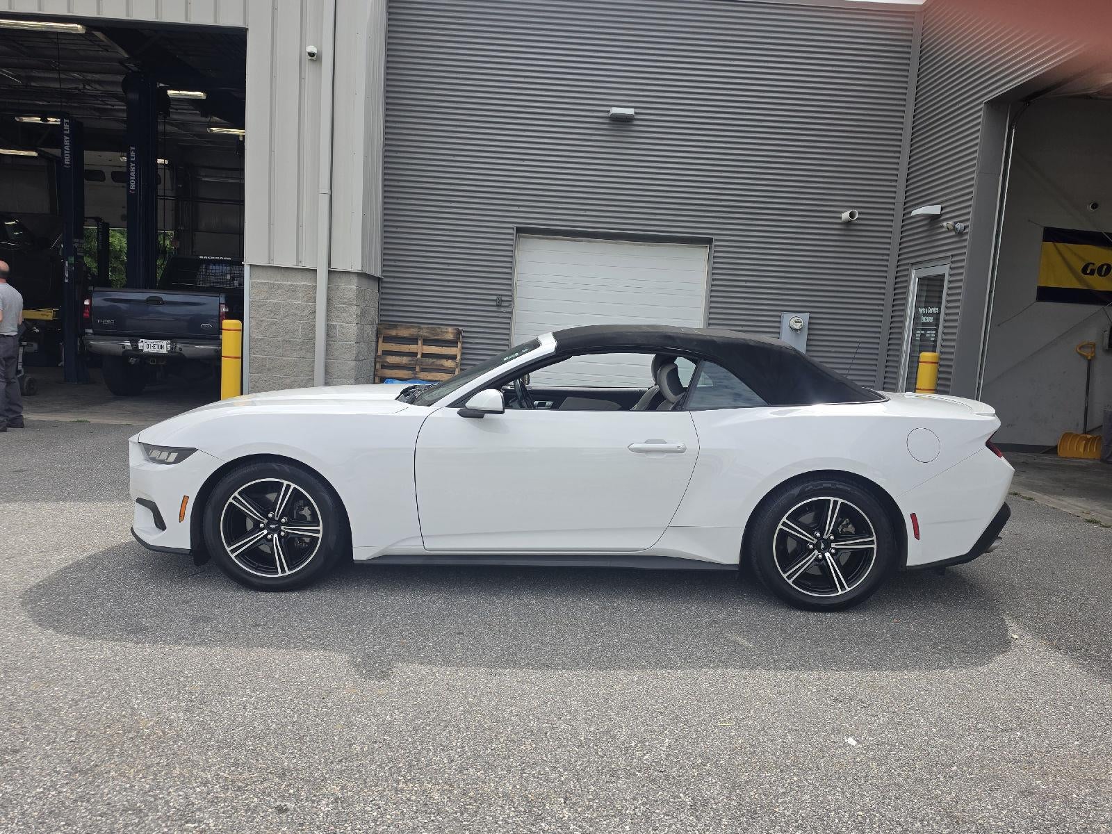 2024 Ford Mustang EcoBoost Premium