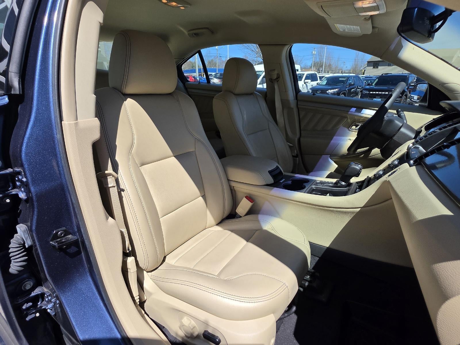 2018 Ford Taurus SEL
