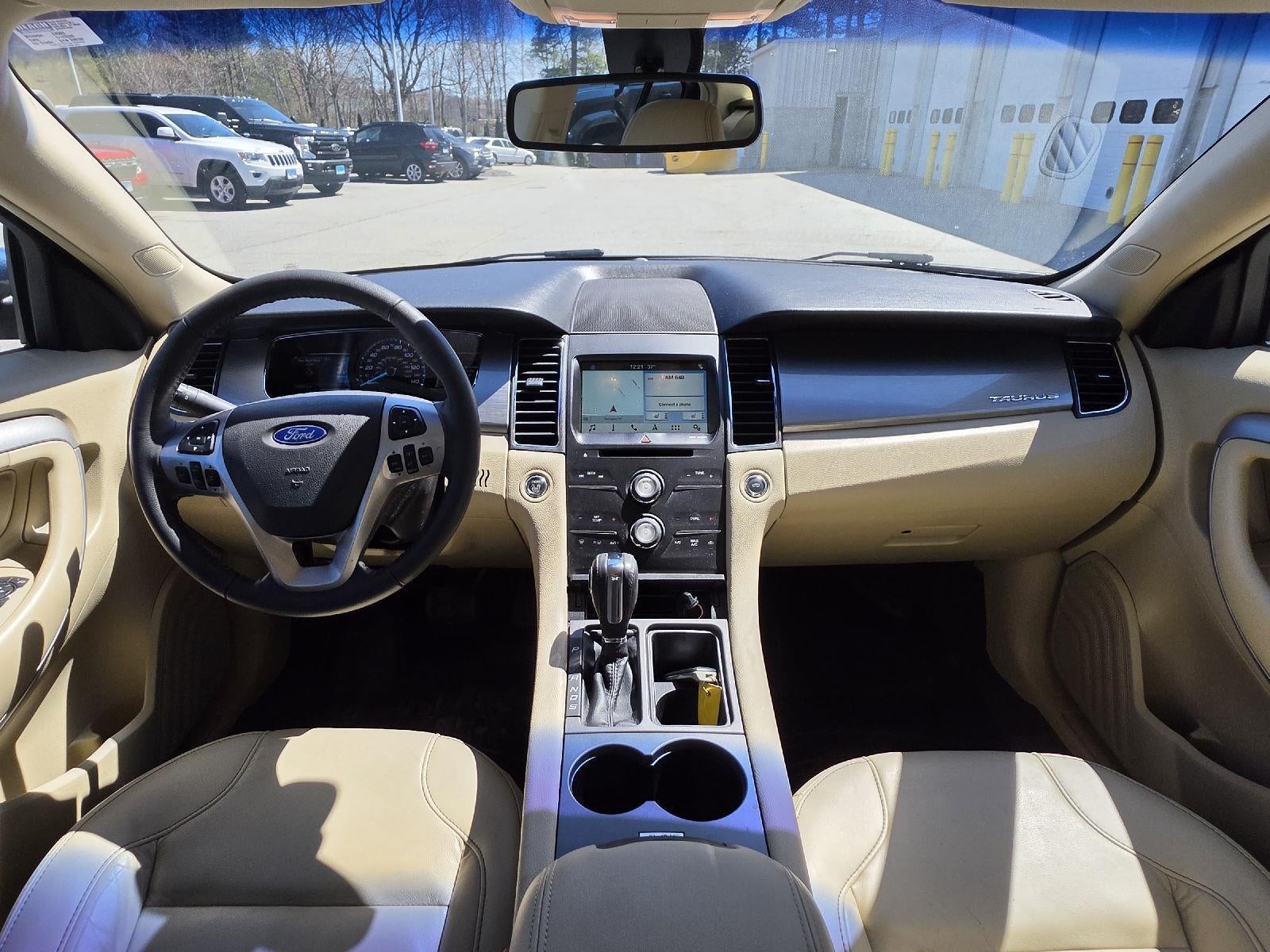 2018 Ford Taurus SEL