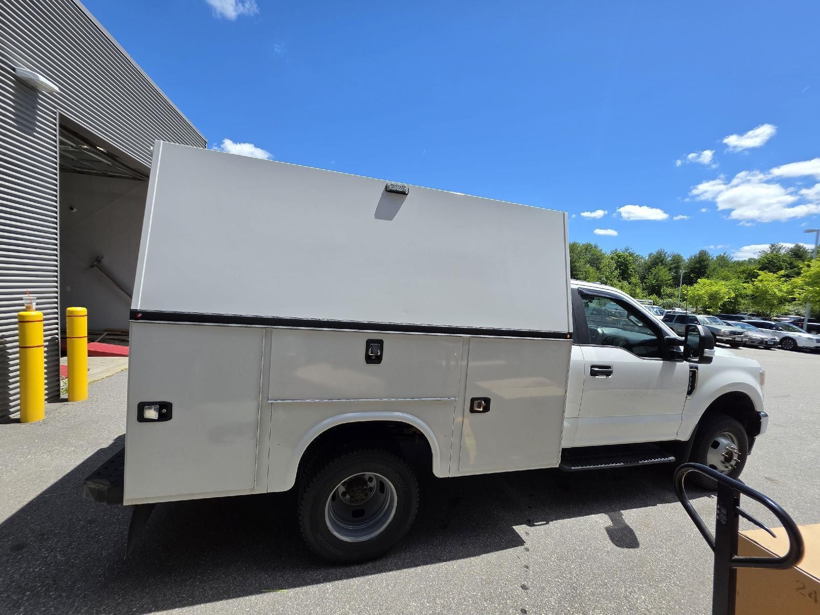 2022 Ford Super Duty F-350 DRW XL