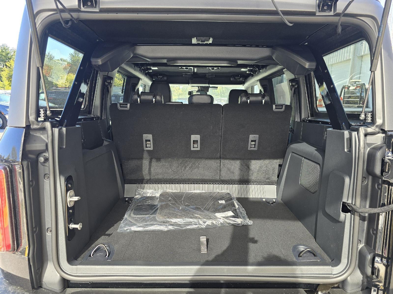 2025 Ford Bronco Outer Banks Sasquatch Package