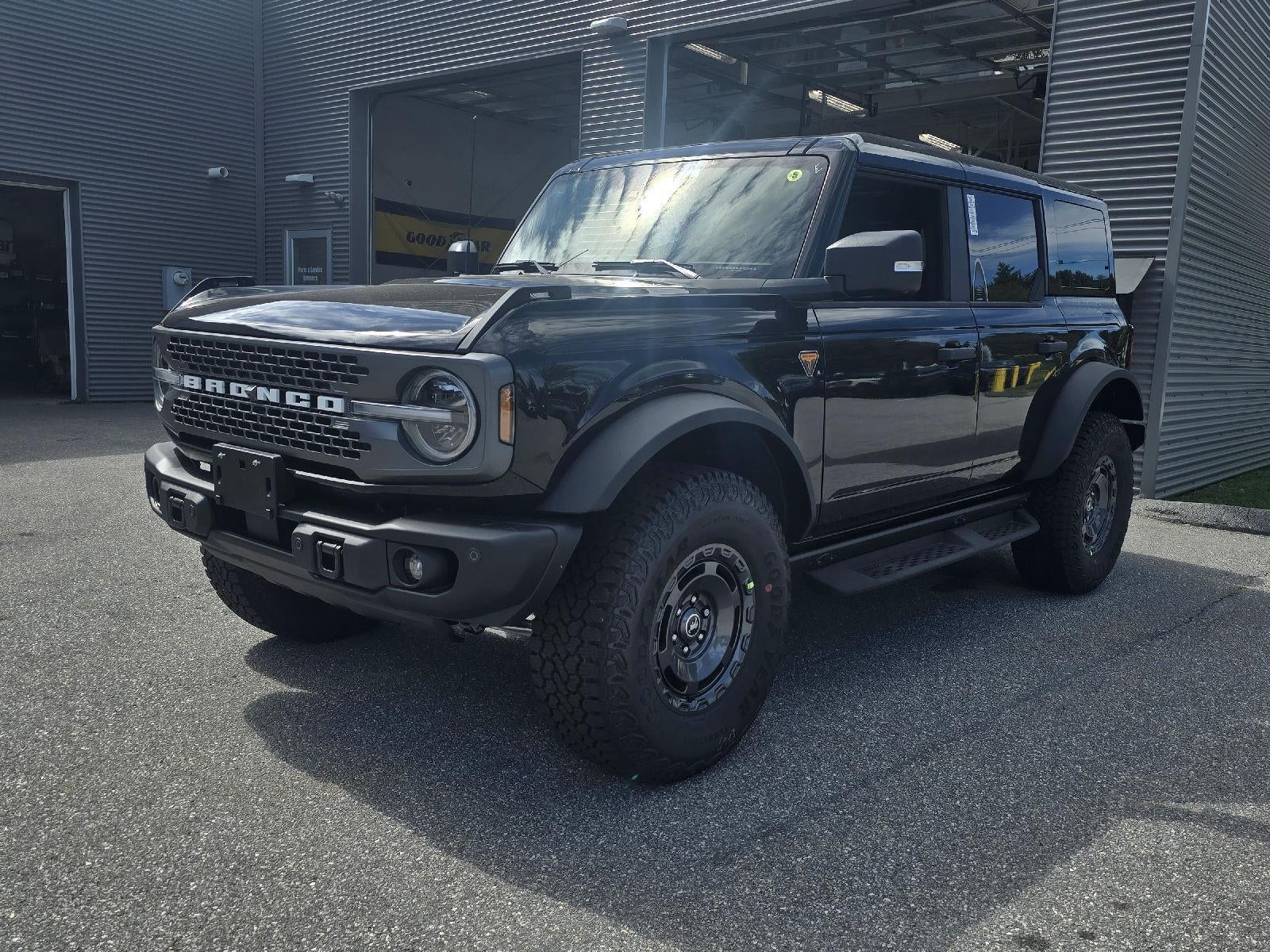 2025 Ford Bronco Badlands Sasquatch Package