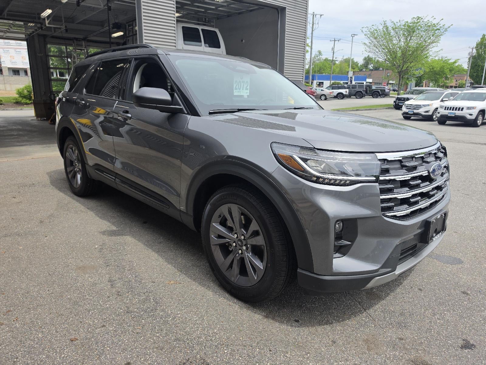 2026 Ford Explorer Active w/200A Pkg