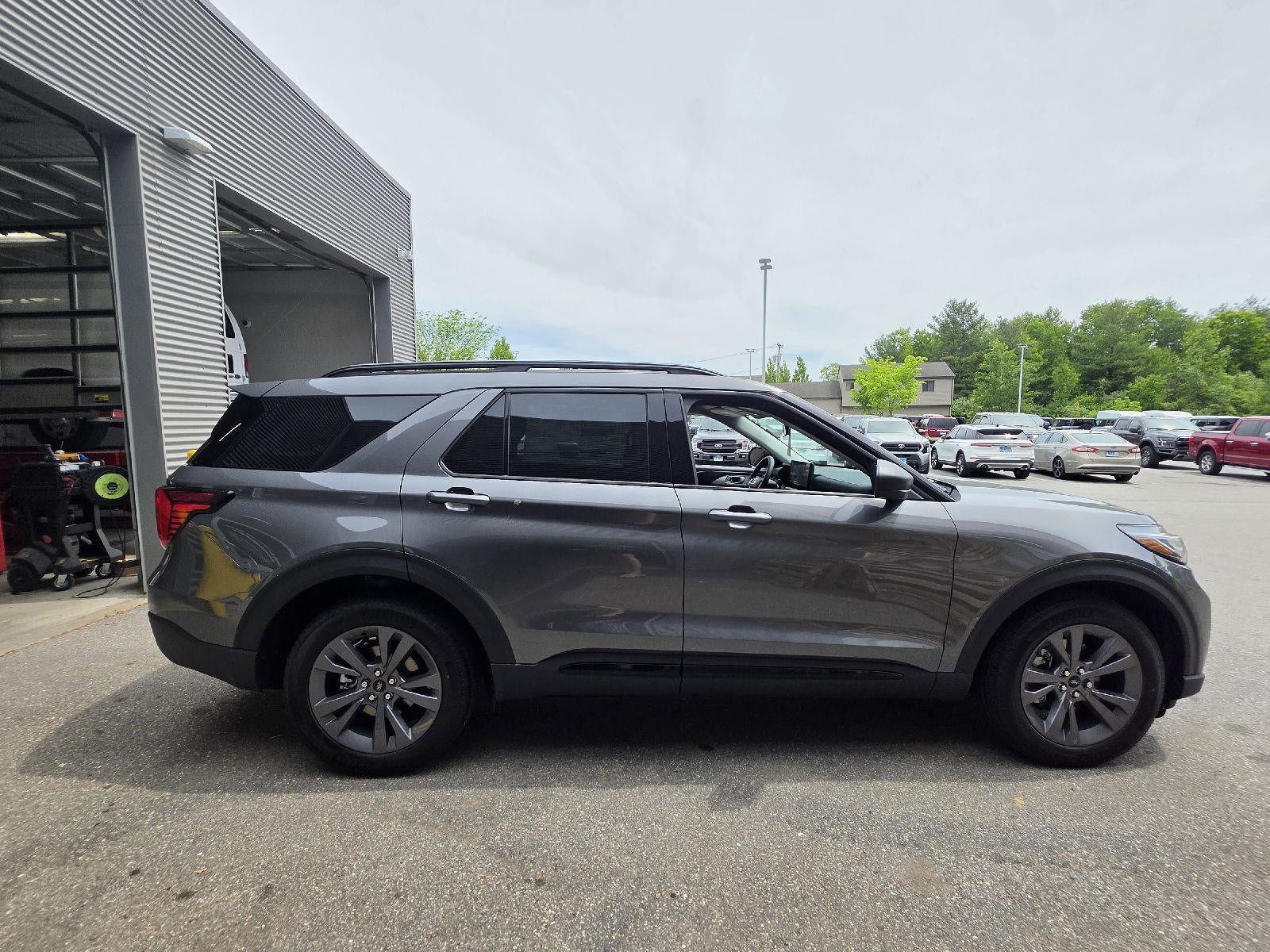 2026 Ford Explorer Active w/200A Pkg