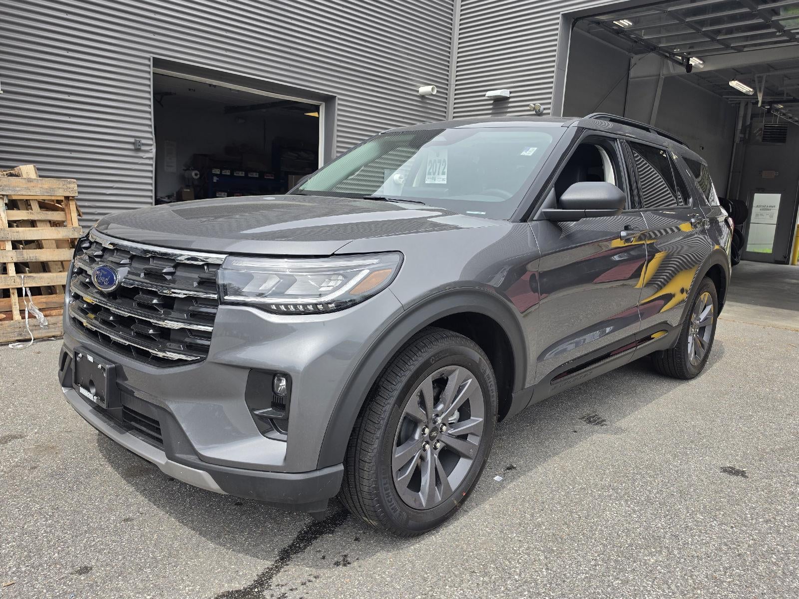 2026 Ford Explorer Active w/200A Pkg