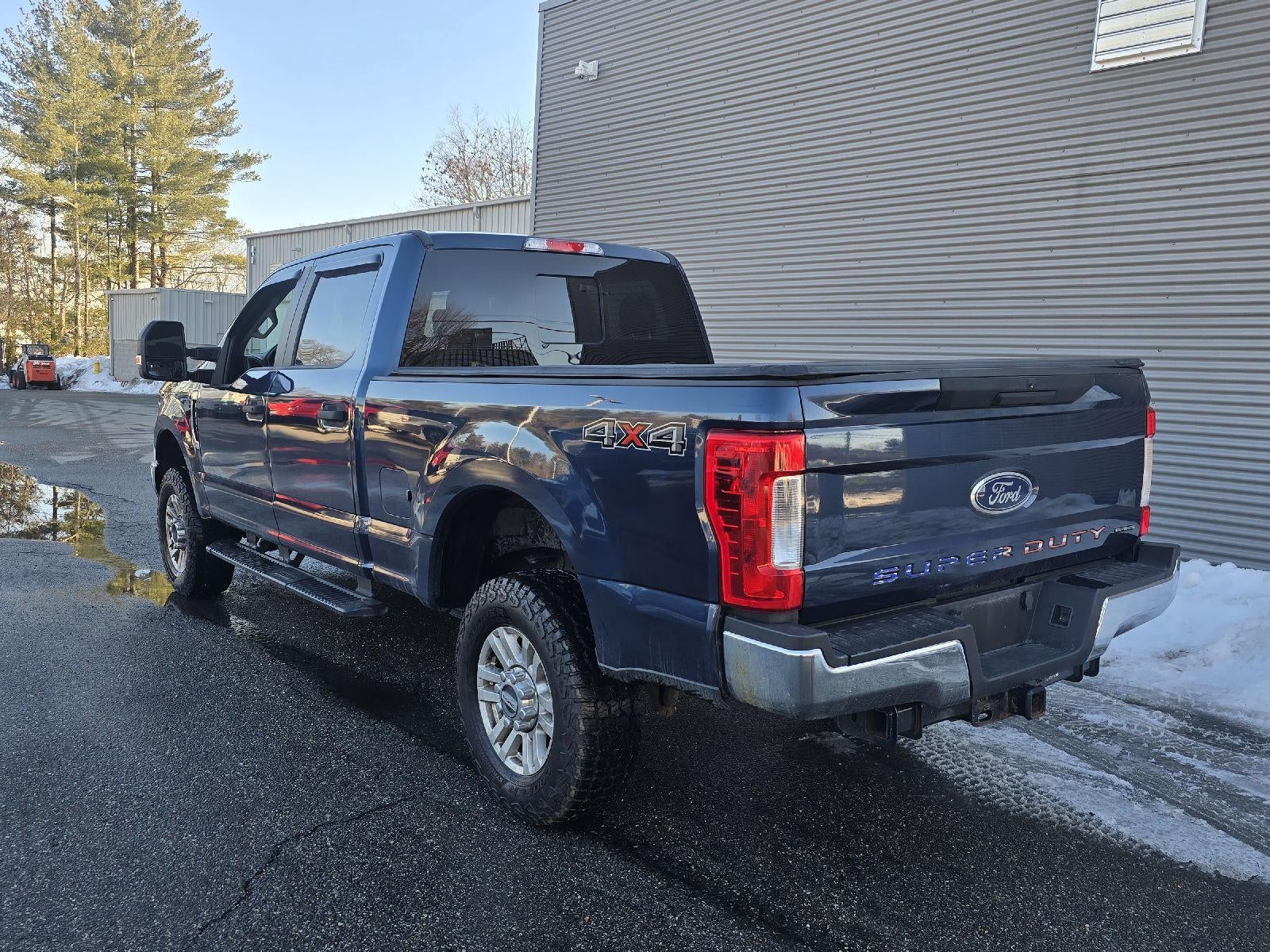2017 Ford Super Duty F-350 SRW XL