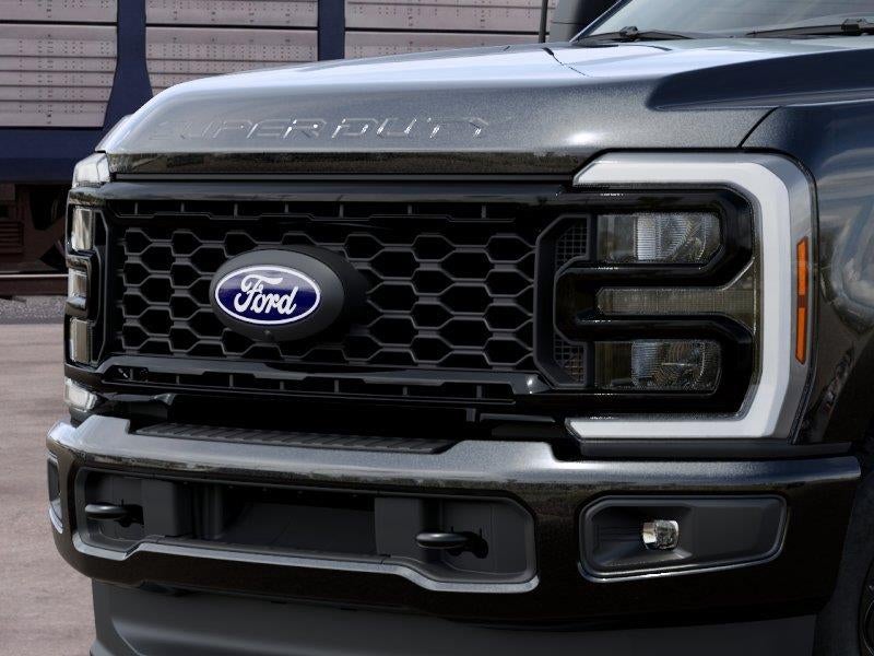 2027 Ford Super Duty F-350 XLT