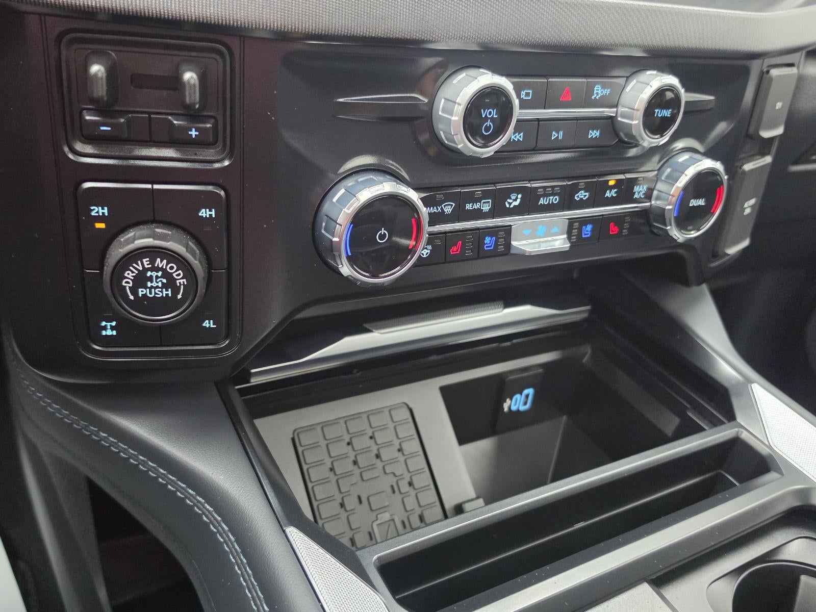 2026 Ford Super Duty F-350 Srw Platinum