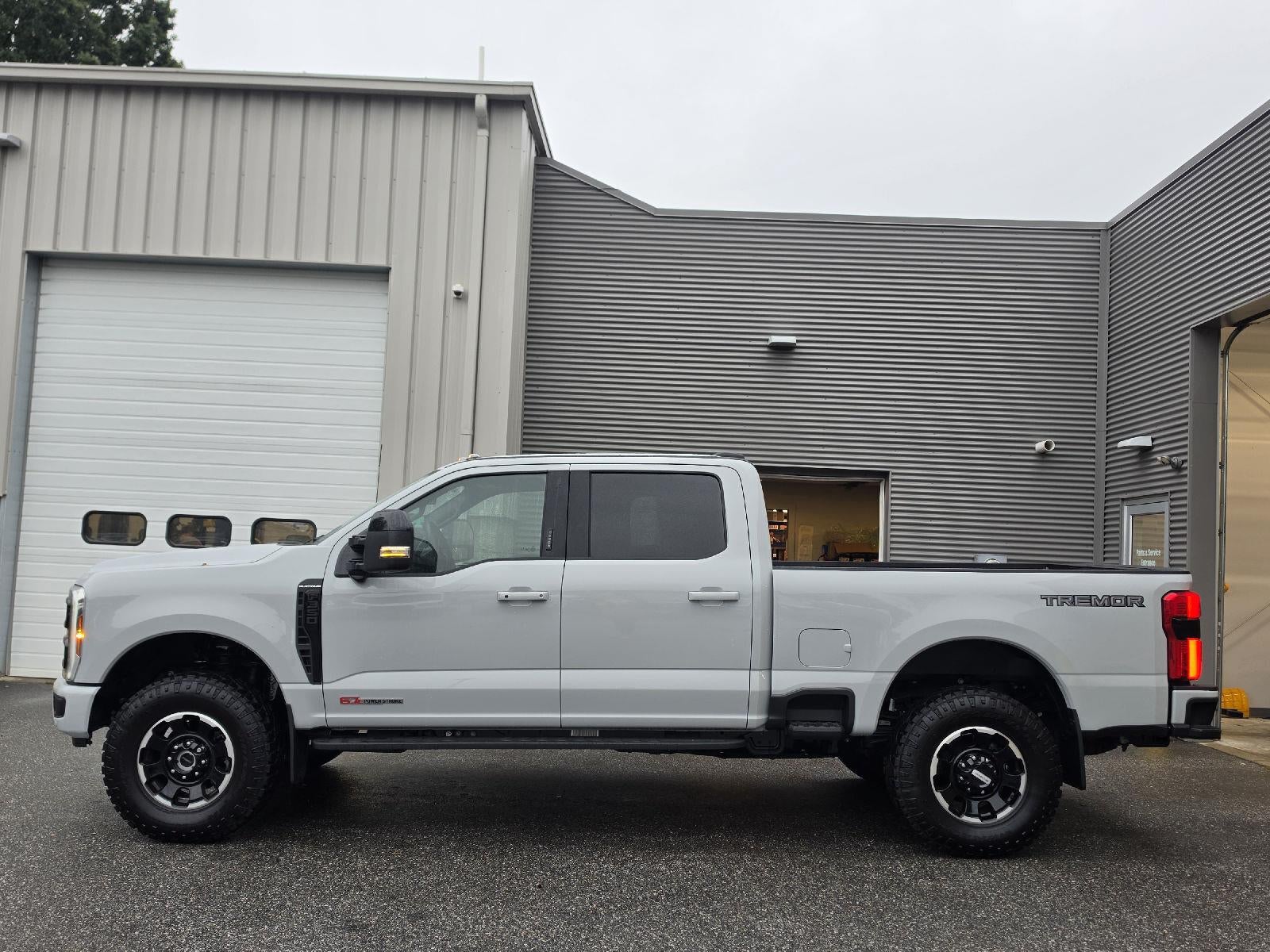 2026 Ford Super Duty F-350 Srw Platinum