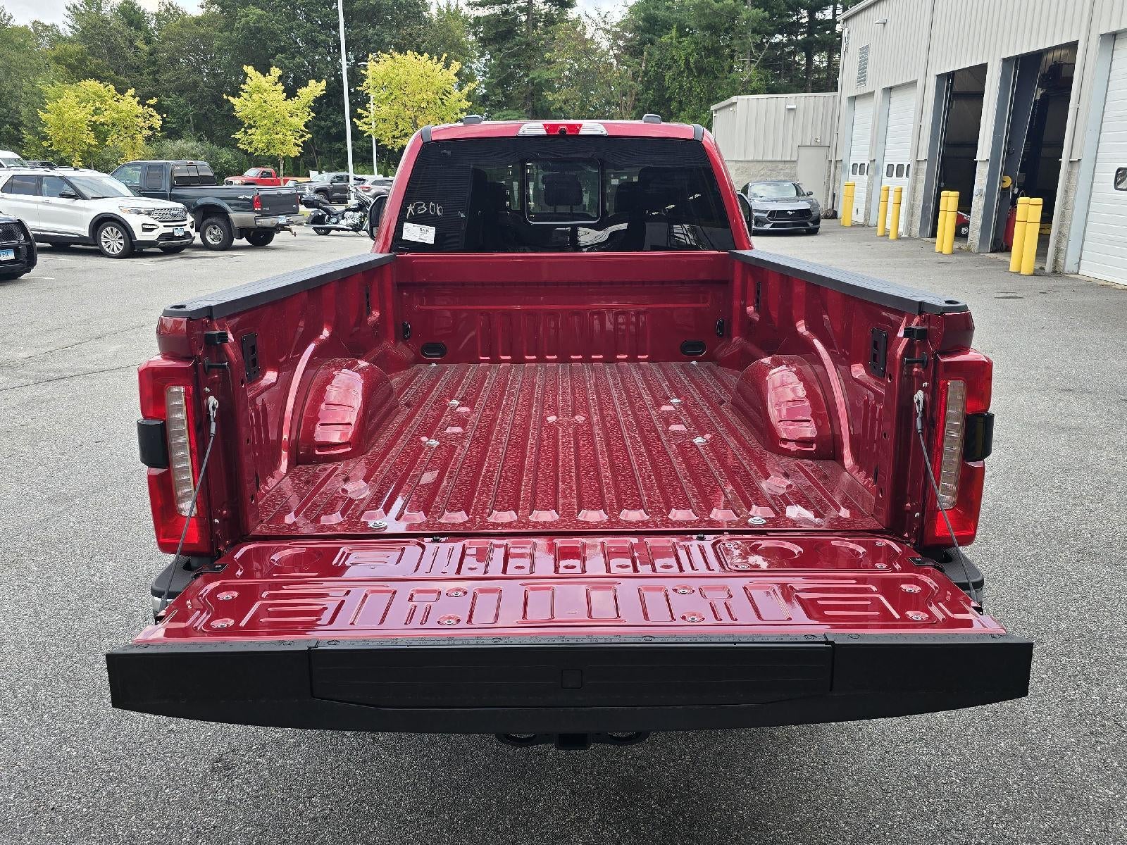 2026 Ford Super Duty F-350 SRW LARIAT