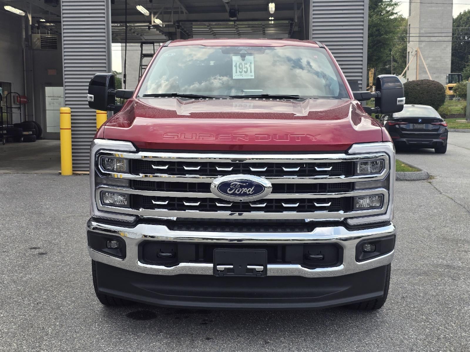 2026 Ford Super Duty F-350 SRW LARIAT