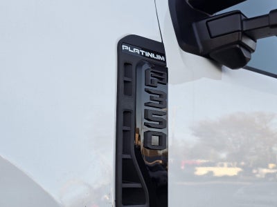 2026 Ford Super Duty F-350 SRW Platinum