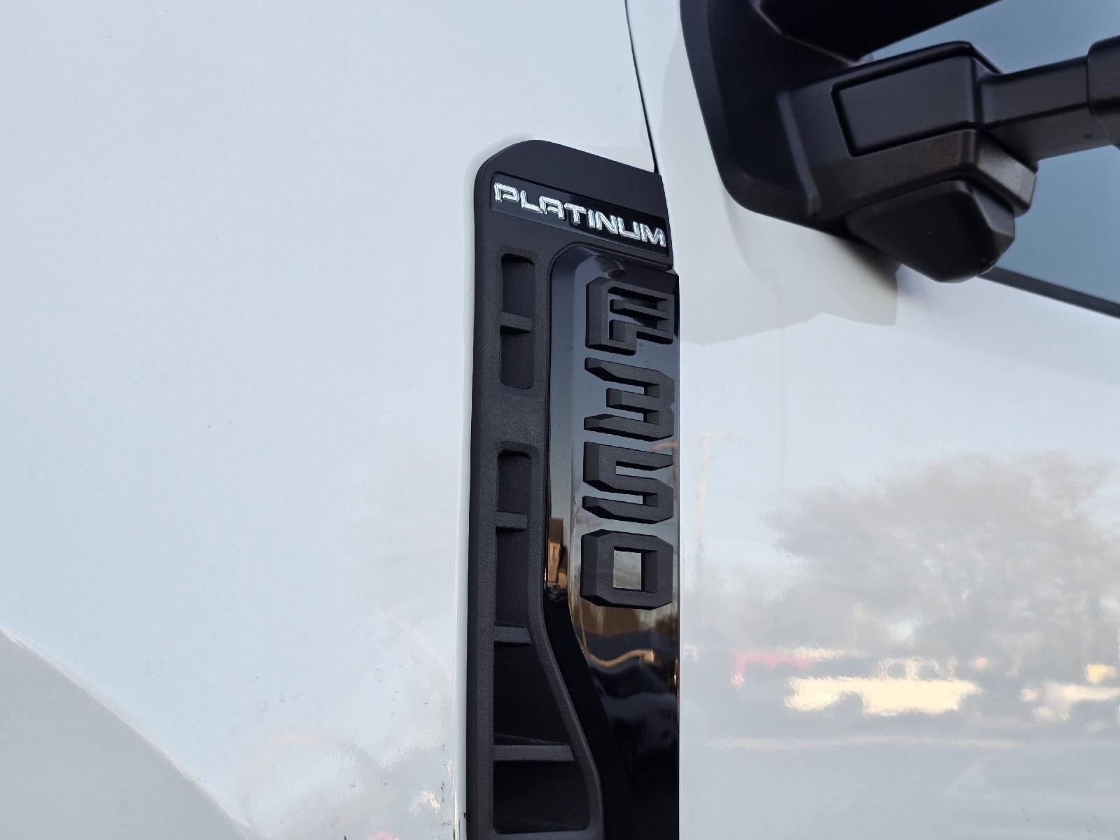 2026 Ford Super Duty F-350 SRW Platinum