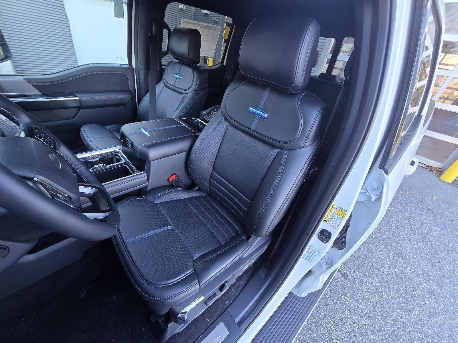 2026 Ford Super Duty F-350 SRW Platinum