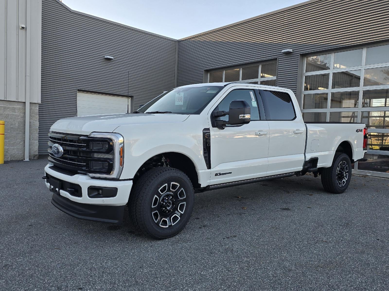 2026 Ford Super Duty F-350 SRW Platinum