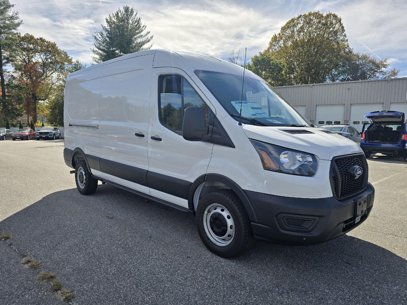 2026 Ford Transit-250 Medium Roof Cargo Van RWD