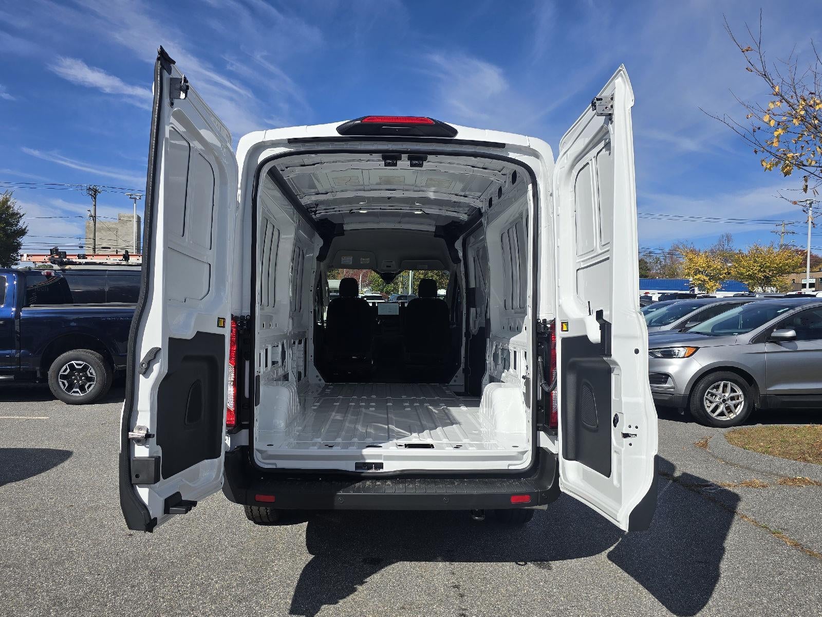 2026 Ford Transit-250 Medium Roof Cargo Van RWD
