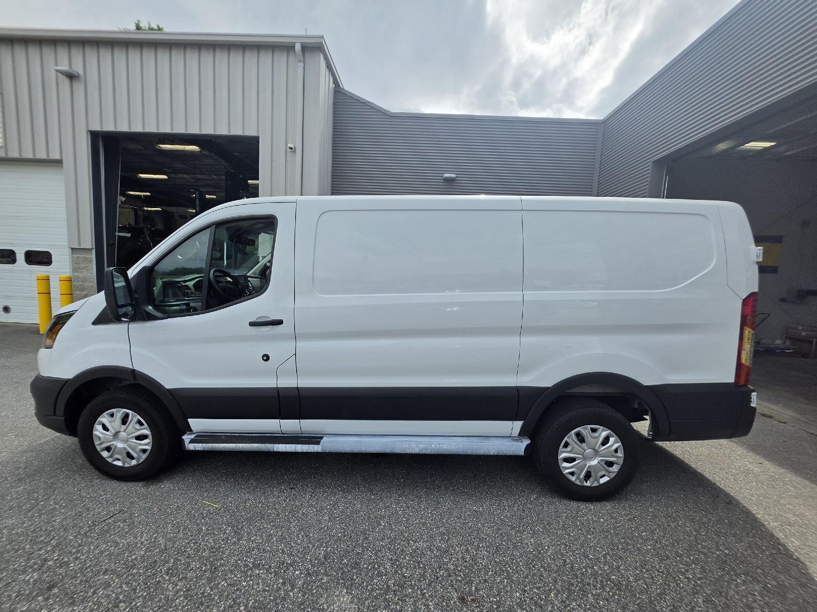 2025 Ford Transit Cargo Van Base