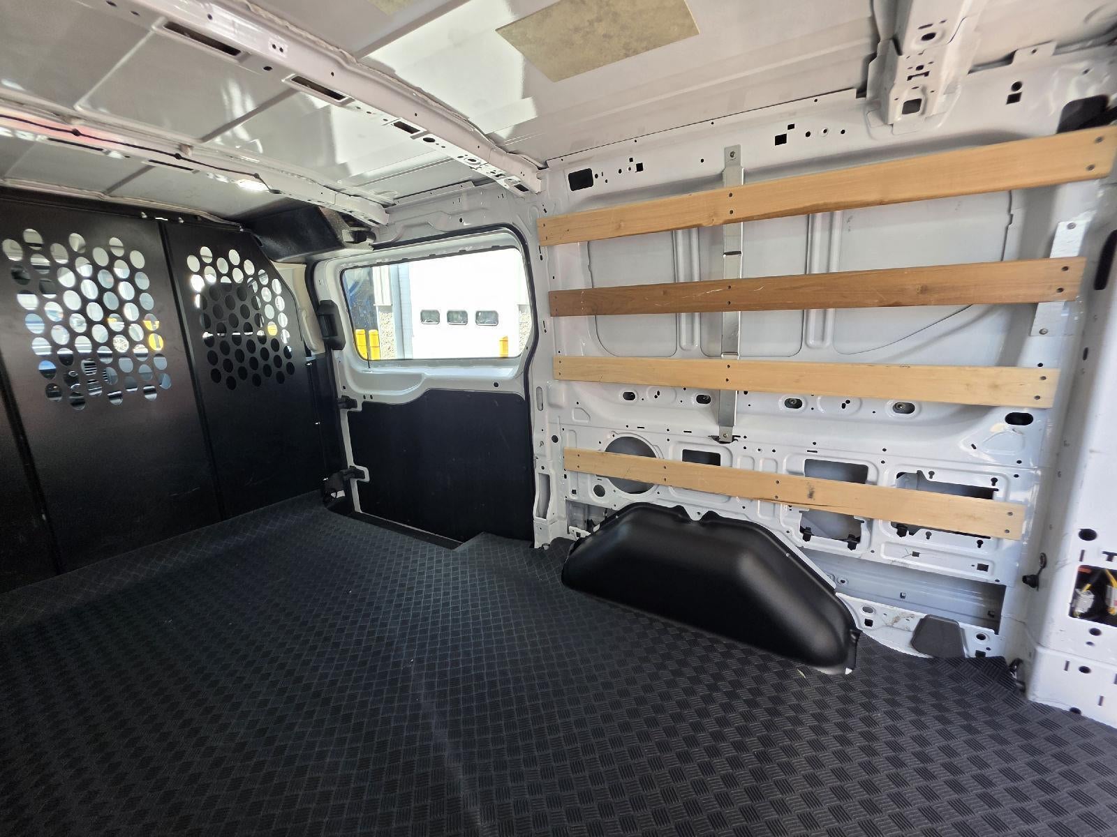 2025 Ford TRANSIT T-250 Base