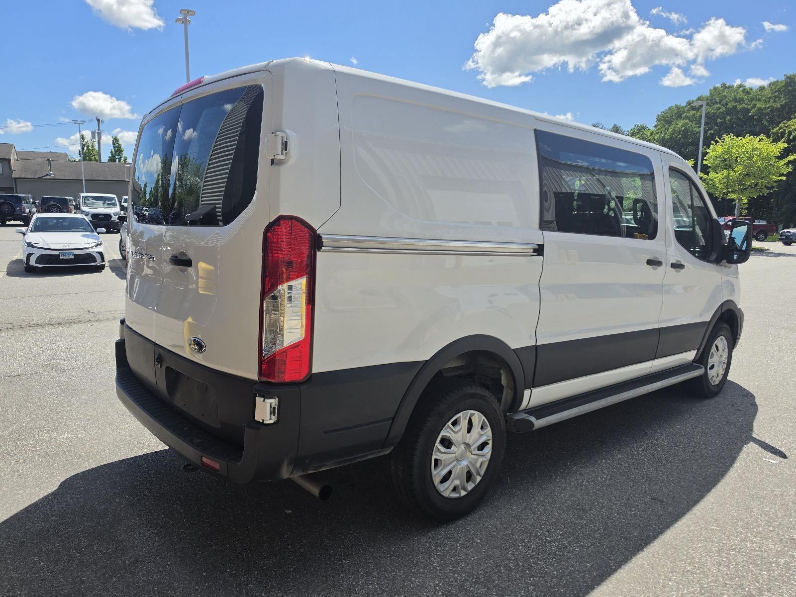 2025 Ford TRANSIT T-250 Base