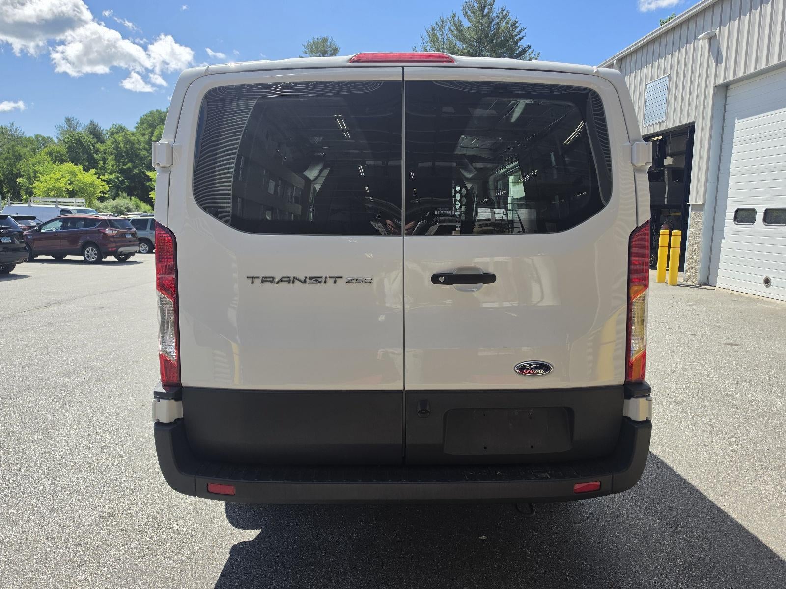 2025 Ford TRANSIT T-250 Base