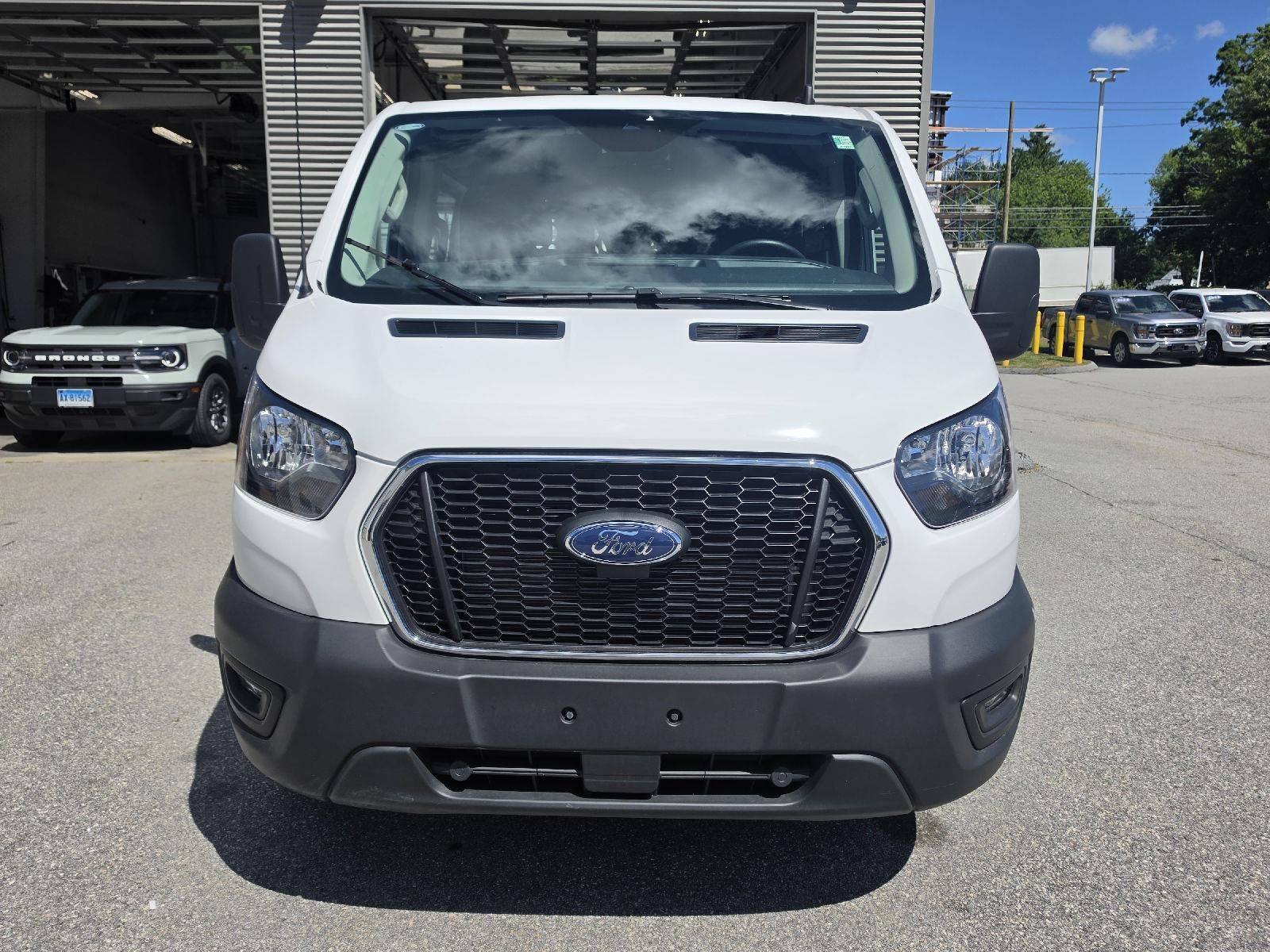 2025 Ford TRANSIT T-250 Base