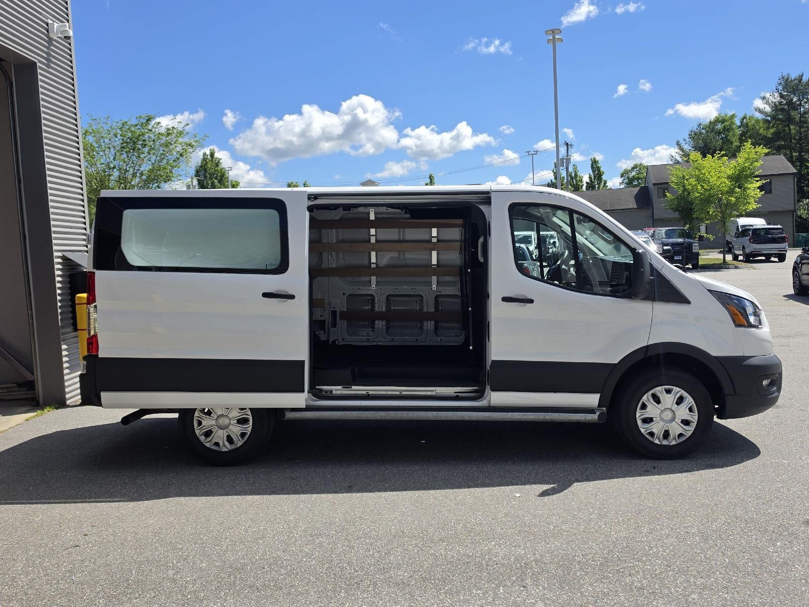 2025 Ford TRANSIT T-250 Base