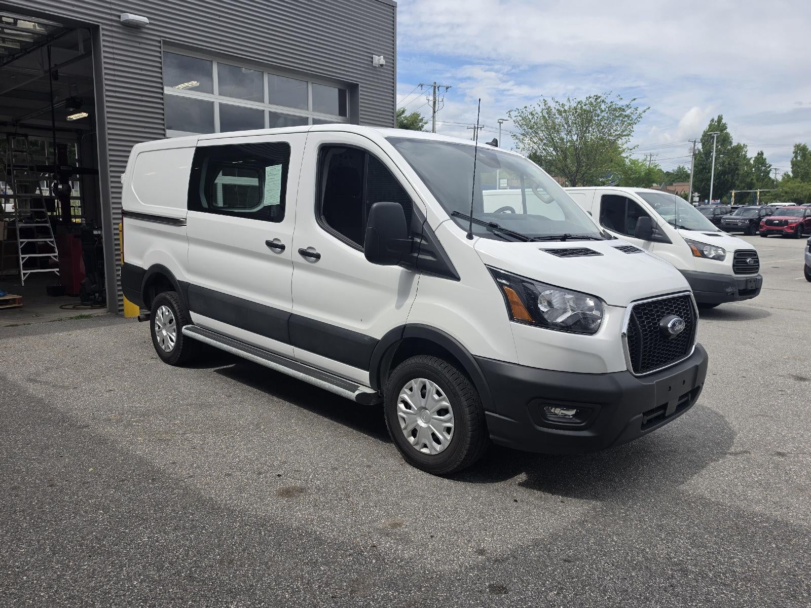 2025 Ford Transit Cargo Van Base