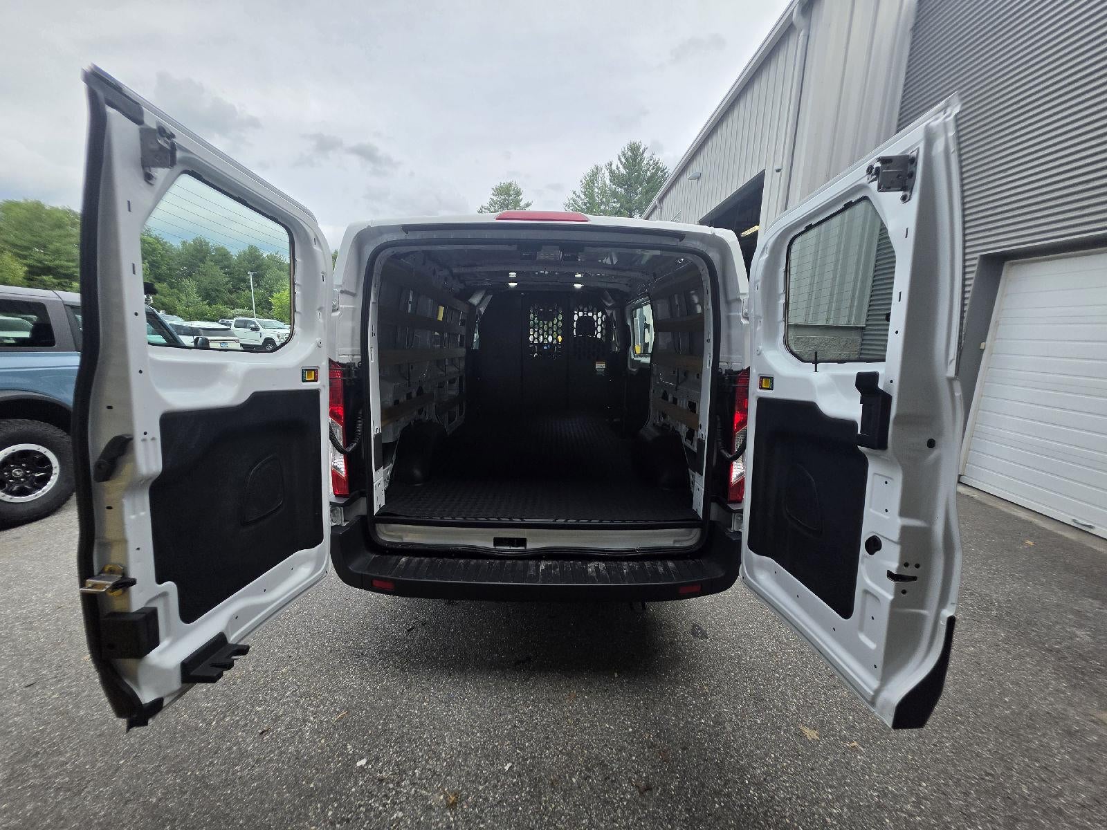 2025 Ford Transit Cargo Van Base