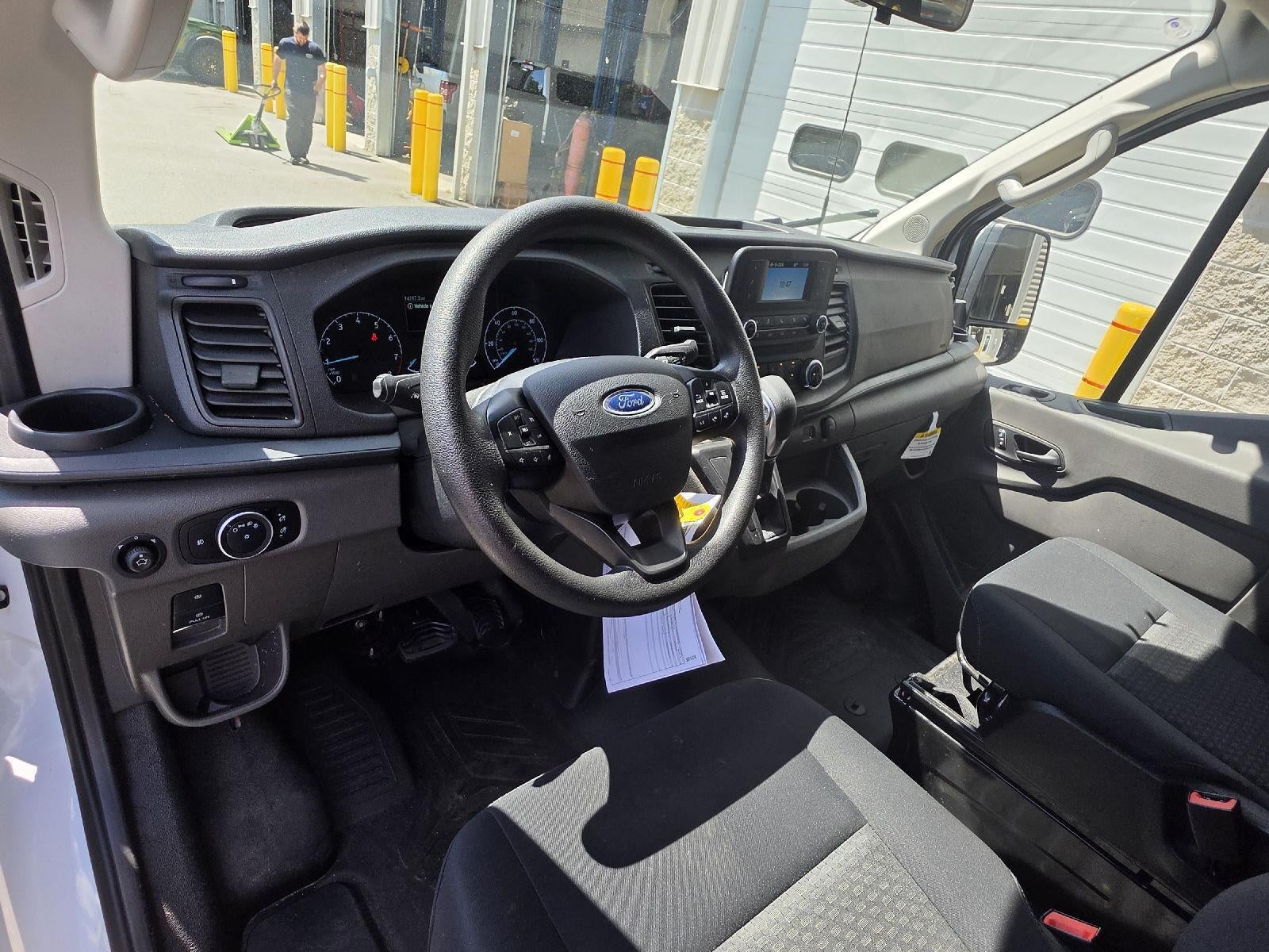 2025 Ford TRANSIT T-250 Base