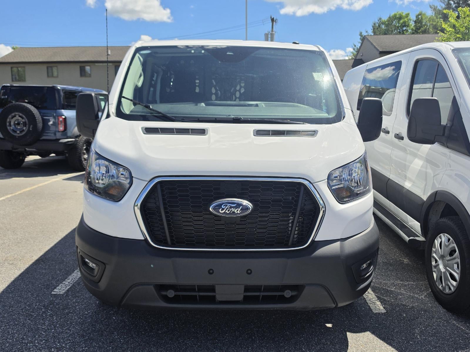 2025 Ford TRANSIT T-250 Base