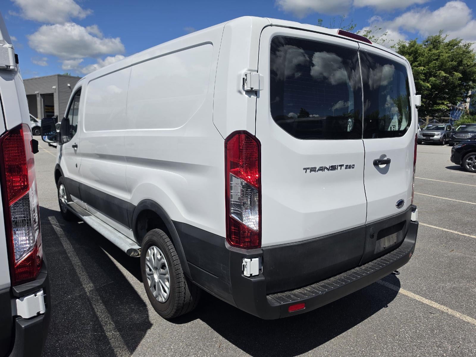 2025 Ford TRANSIT T-250 Base
