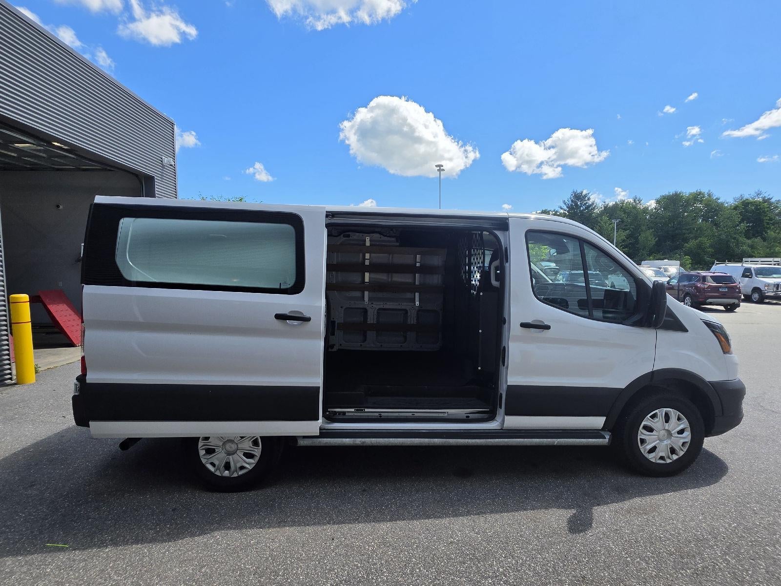 2025 Ford TRANSIT T-250 Base