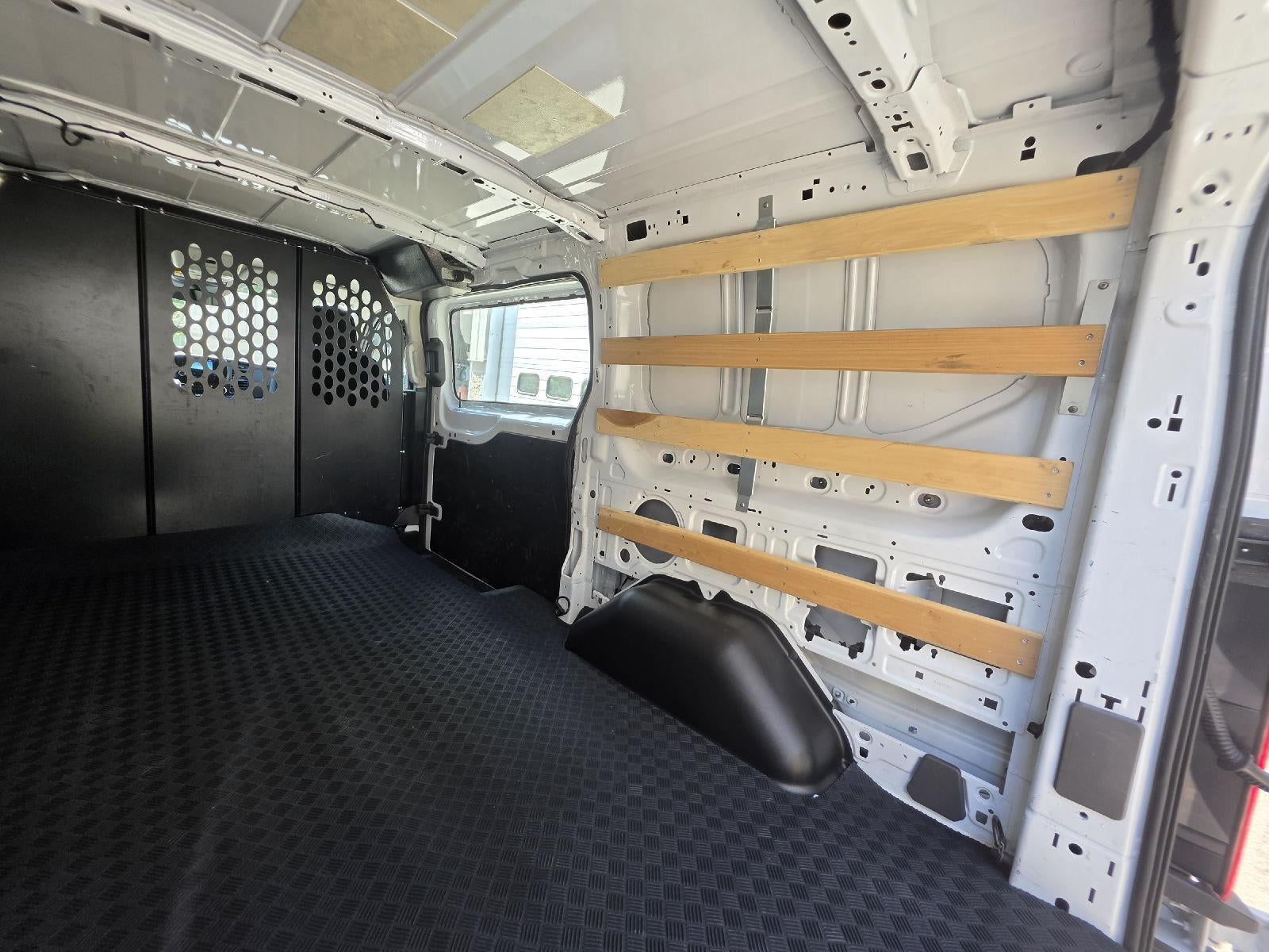 2025 Ford TRANSIT T-250 Base