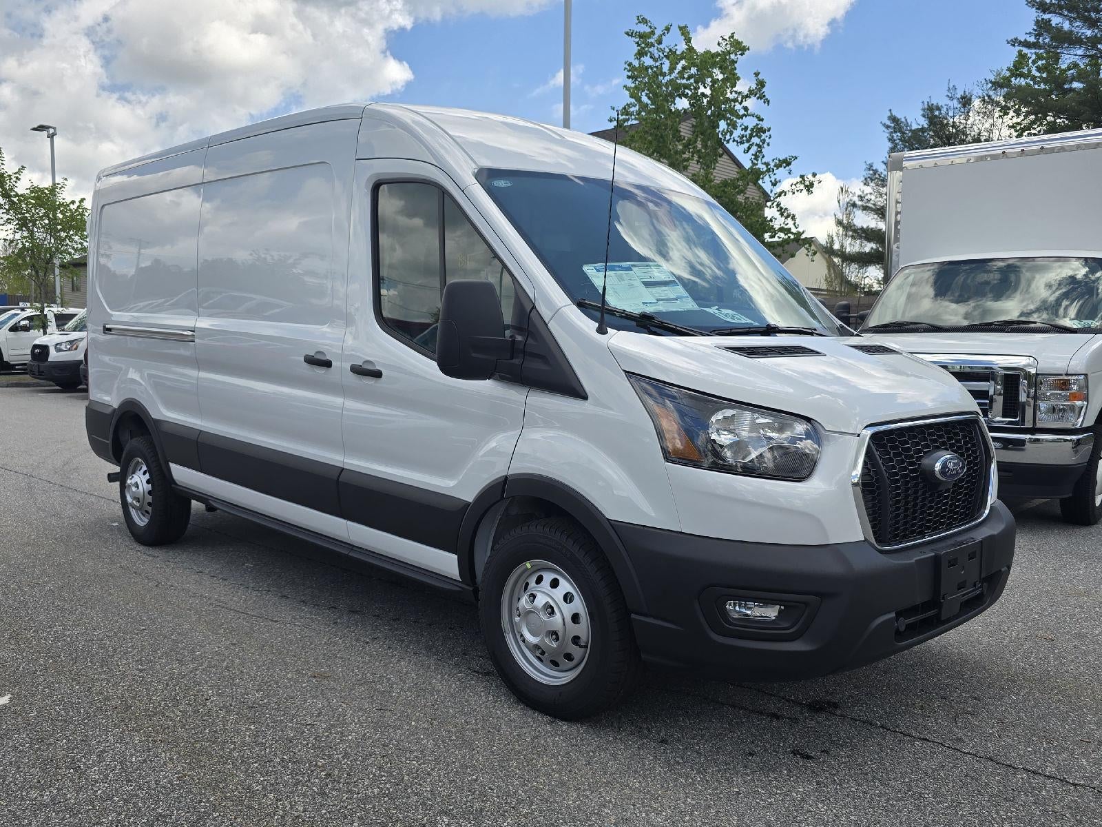 2025 Ford Transit-250 Medium Roof Cargo Van AWD