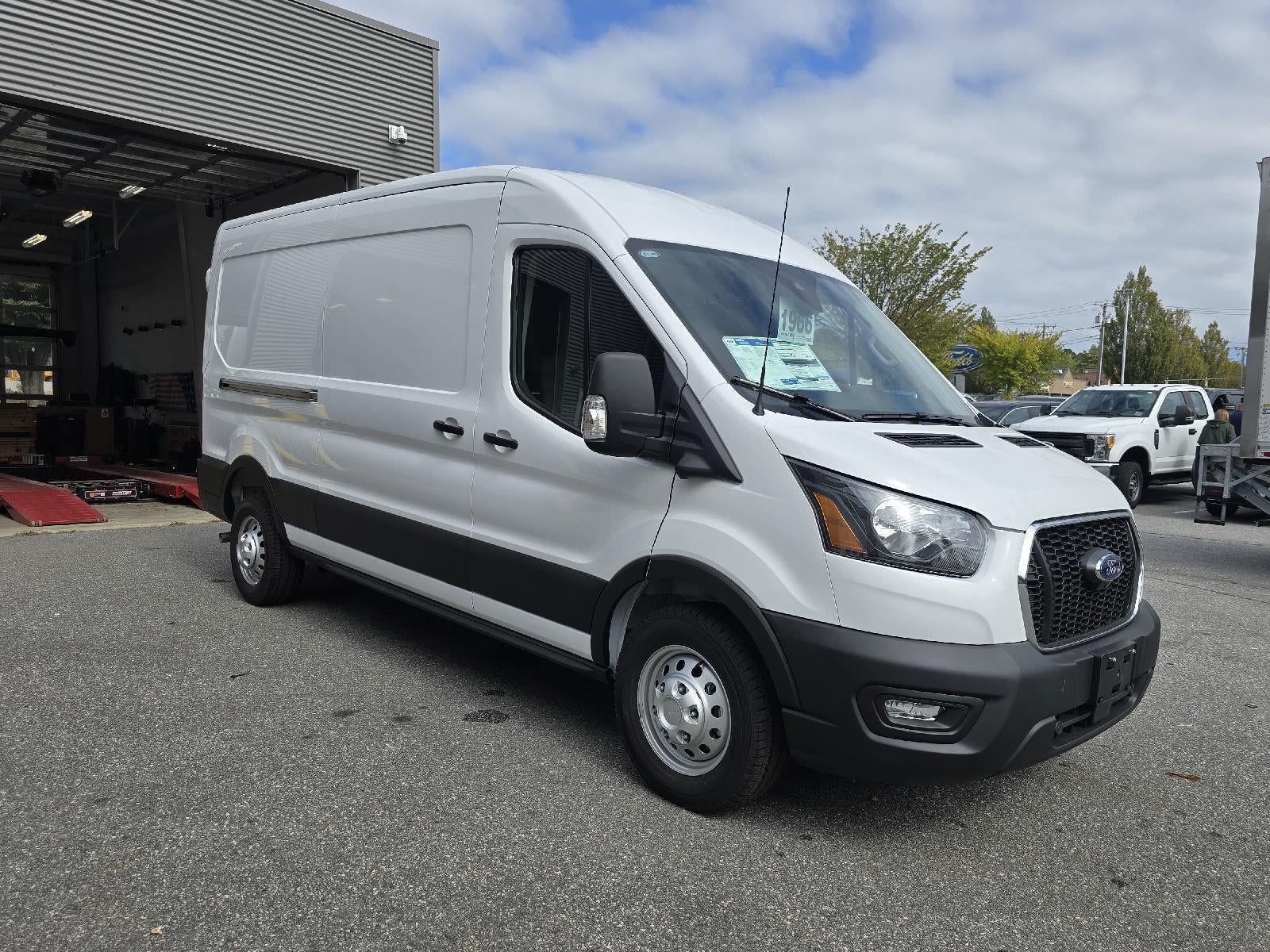 2025 Ford Transit-250 Medium Roof Cargo Van AWD