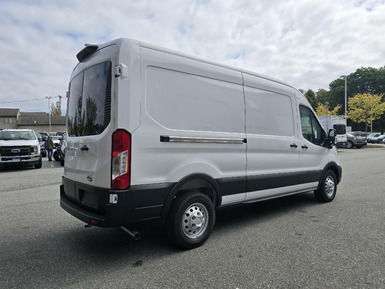 2025 Ford Transit-250 Medium Roof Cargo Van AWD