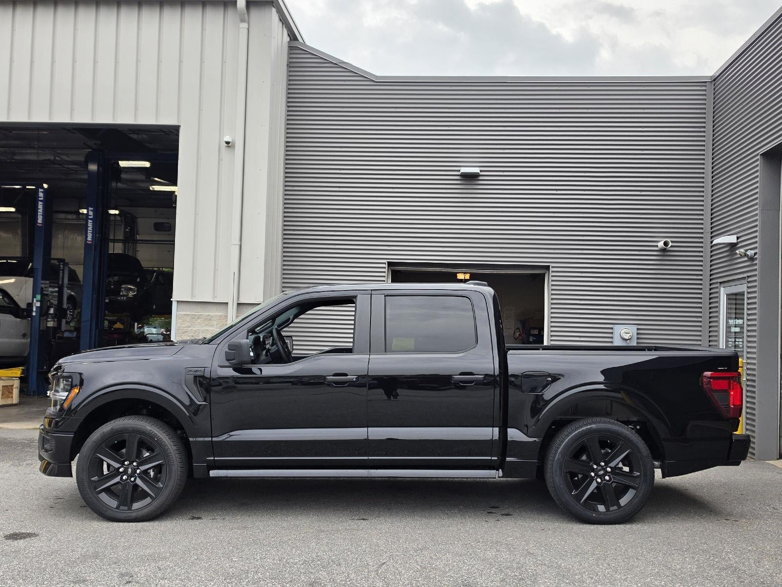 2026 Ford F-150 STX LOBO 5.0