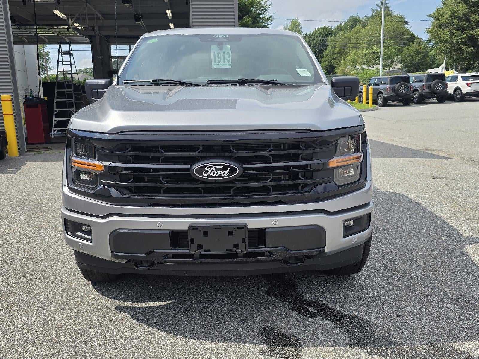 2025 Ford F-150 PowerBoost XLT