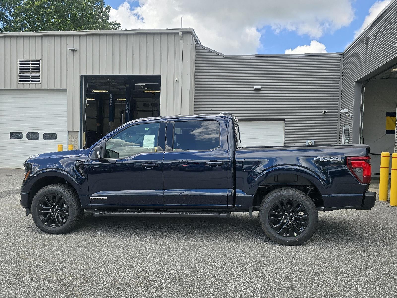 2025 Ford F-150 PowerBoost XLT
