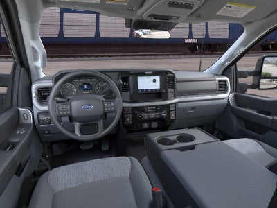 2026 Ford Super Duty F-350 XLT