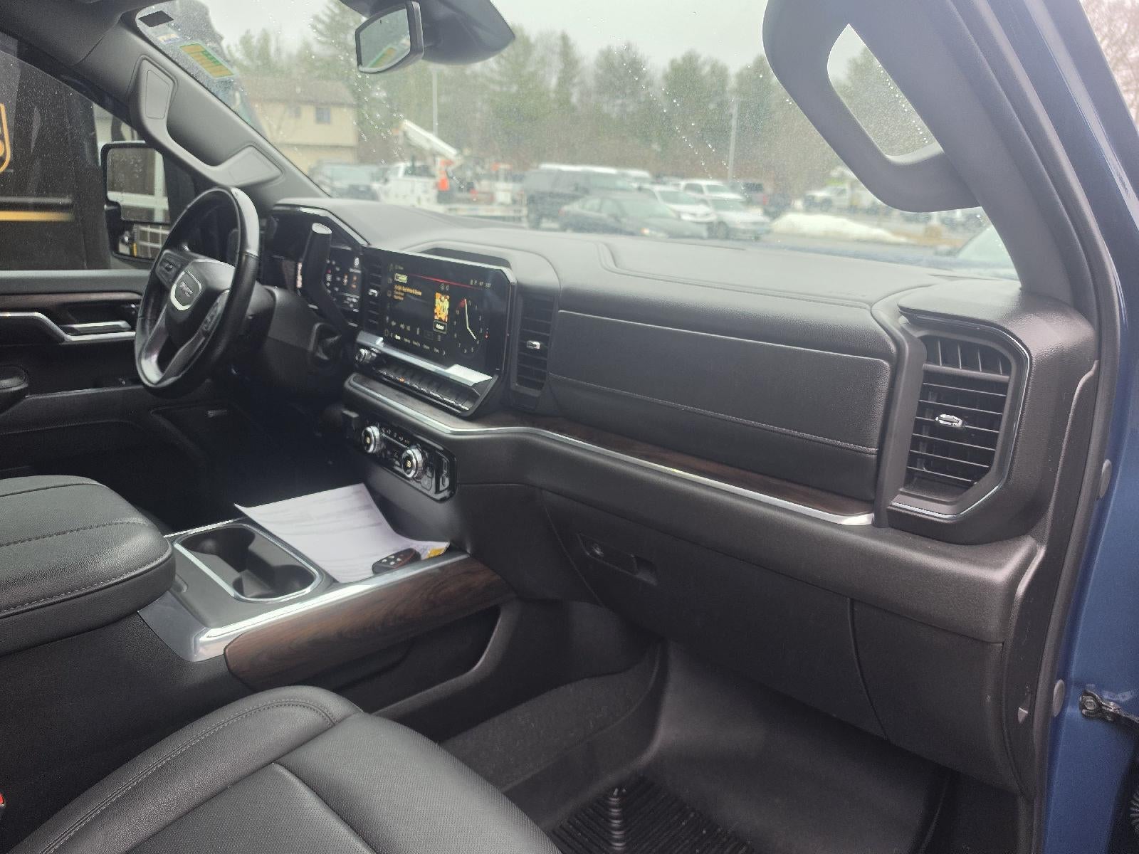 2024 GMC Sierra 2500HD SLT