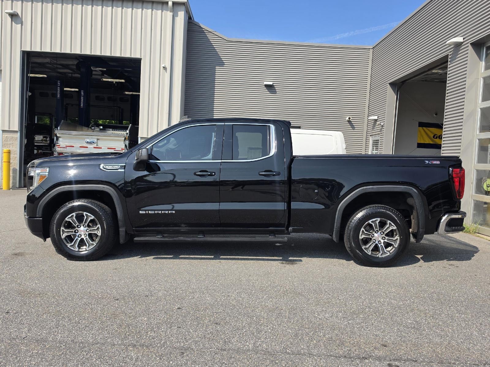 2021 GMC Sierra 1500 SLE