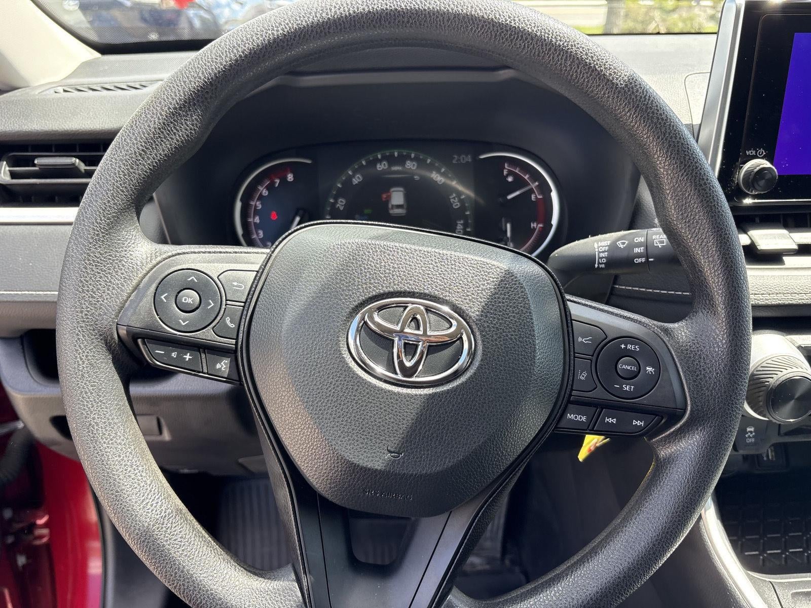 2023 Toyota RAV4 LE