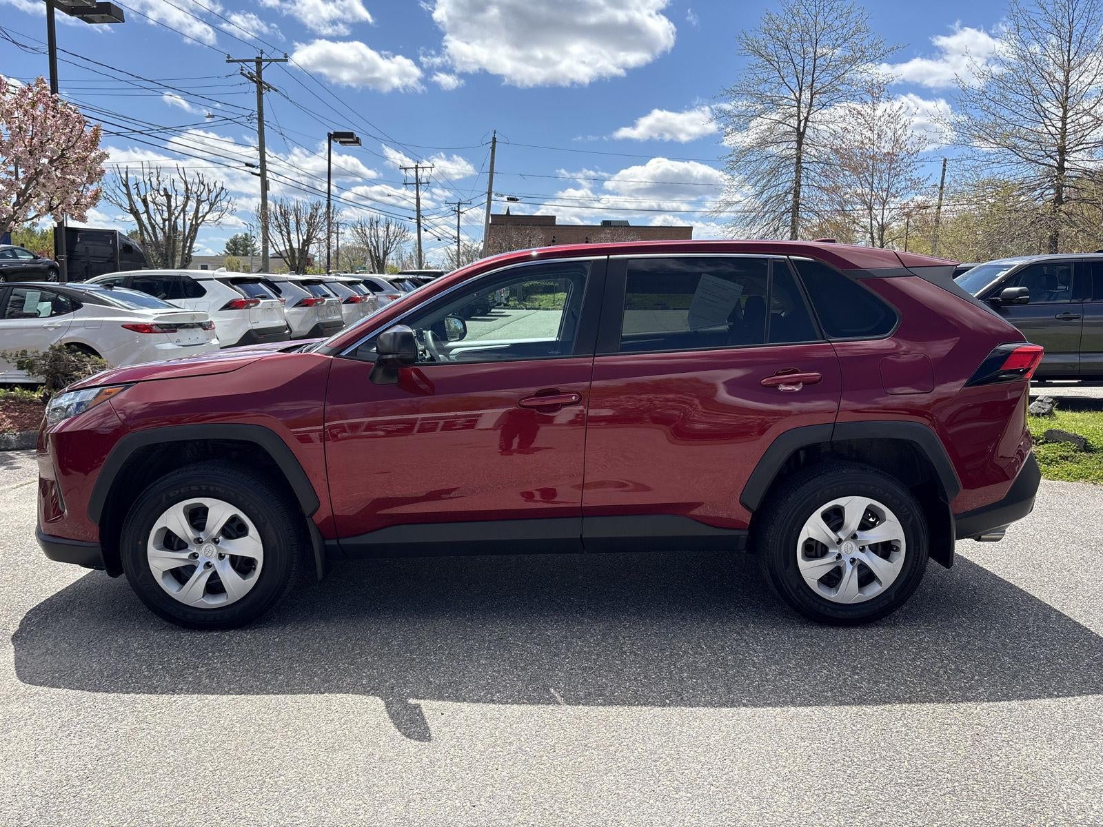 2023 Toyota RAV4 LE