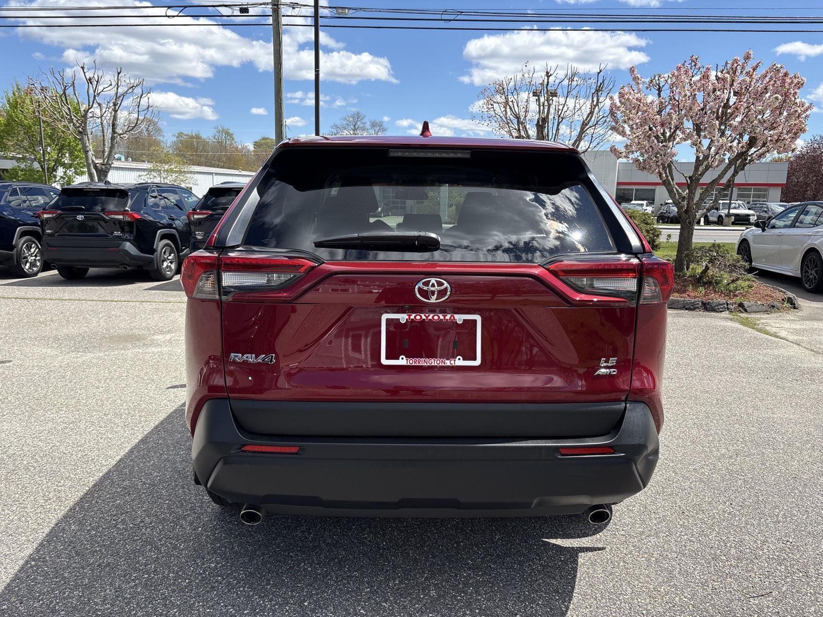 2023 Toyota RAV4 LE