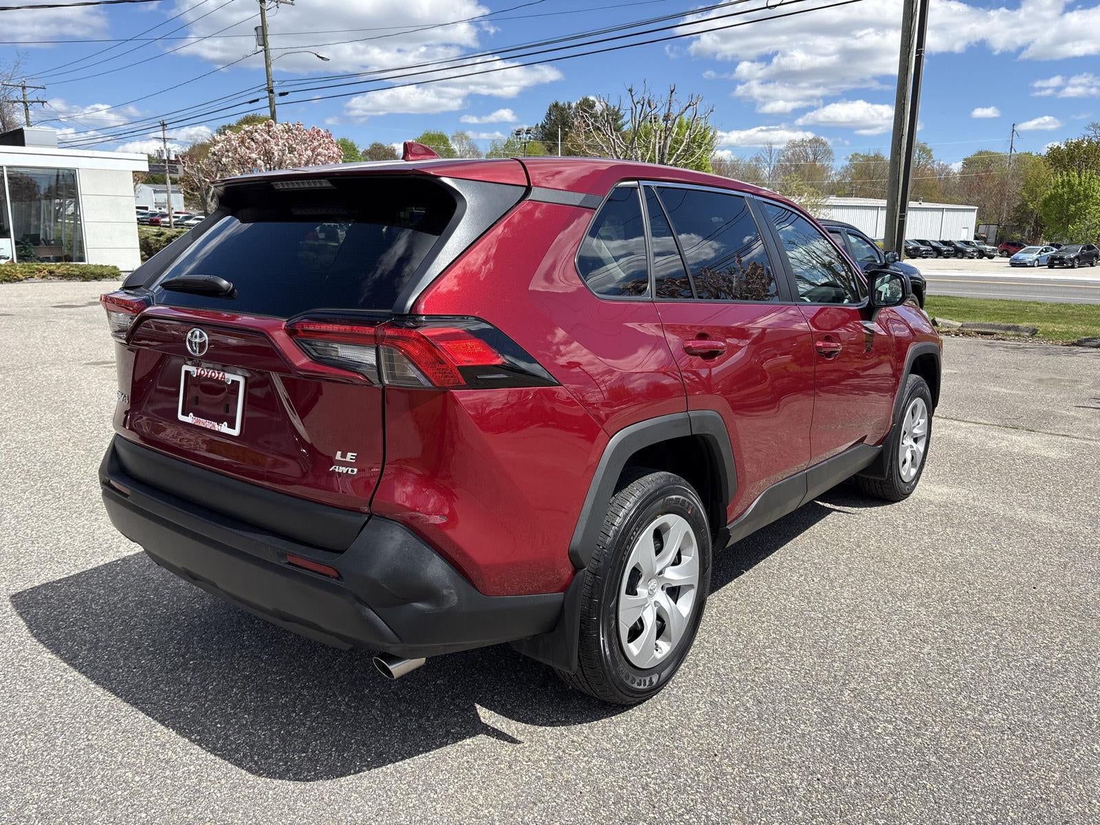 2023 Toyota RAV4 LE
