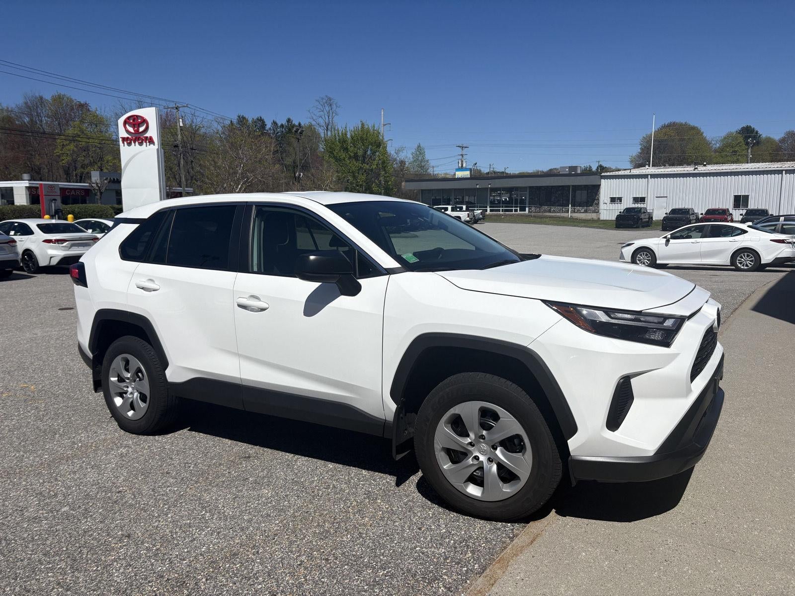 2023 Toyota RAV4 LE