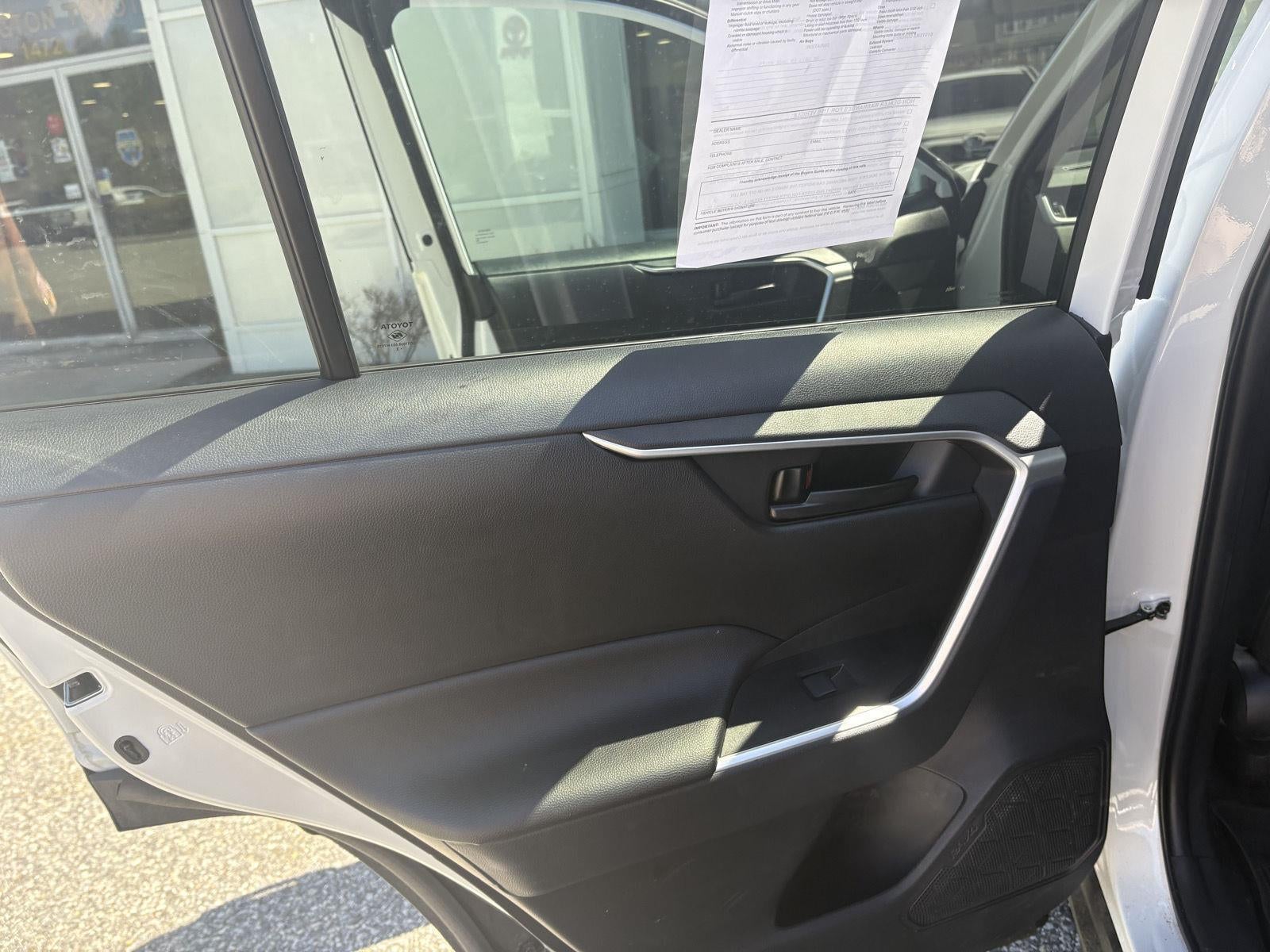 2023 Toyota RAV4 LE